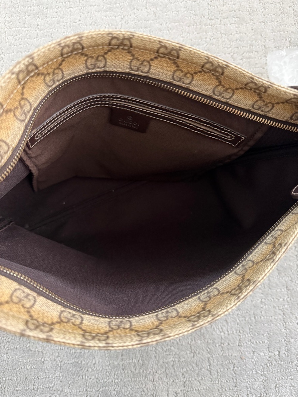 Gucci Beige/Brown GG Canvas Messenger Bag - Picture 6 of 11